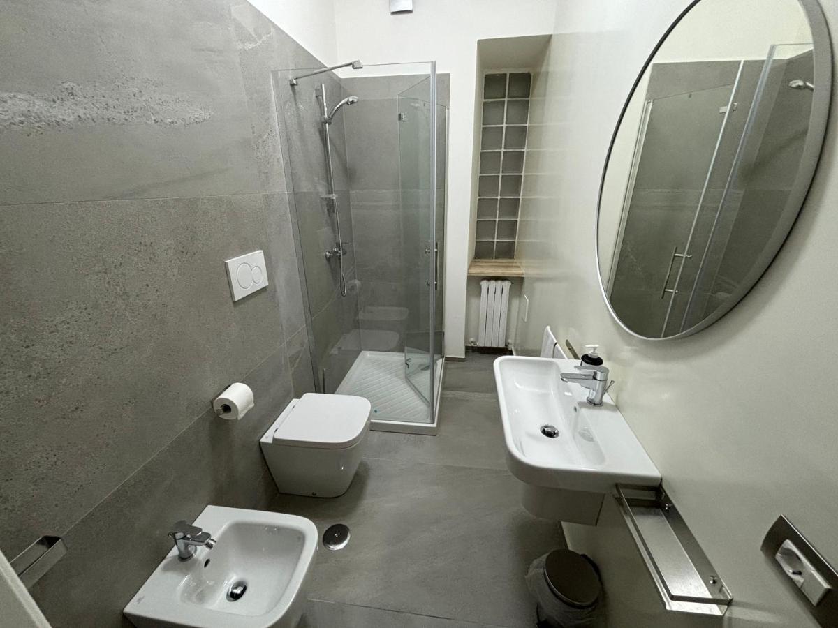 ESSENTIAL HOUSE in Centro Città con Parcheggio Privato e WIFI Potenza Extérieur photo